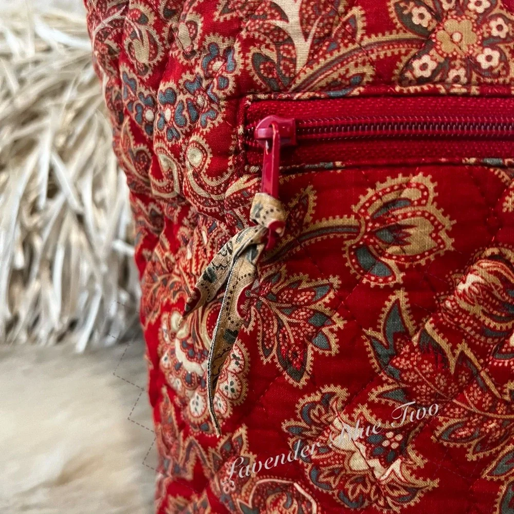 Vintage VERA BRADLEY Windsor 1995 Backpack Sling USA Drawstring Red Gold Quilt - Picture 8 of 17